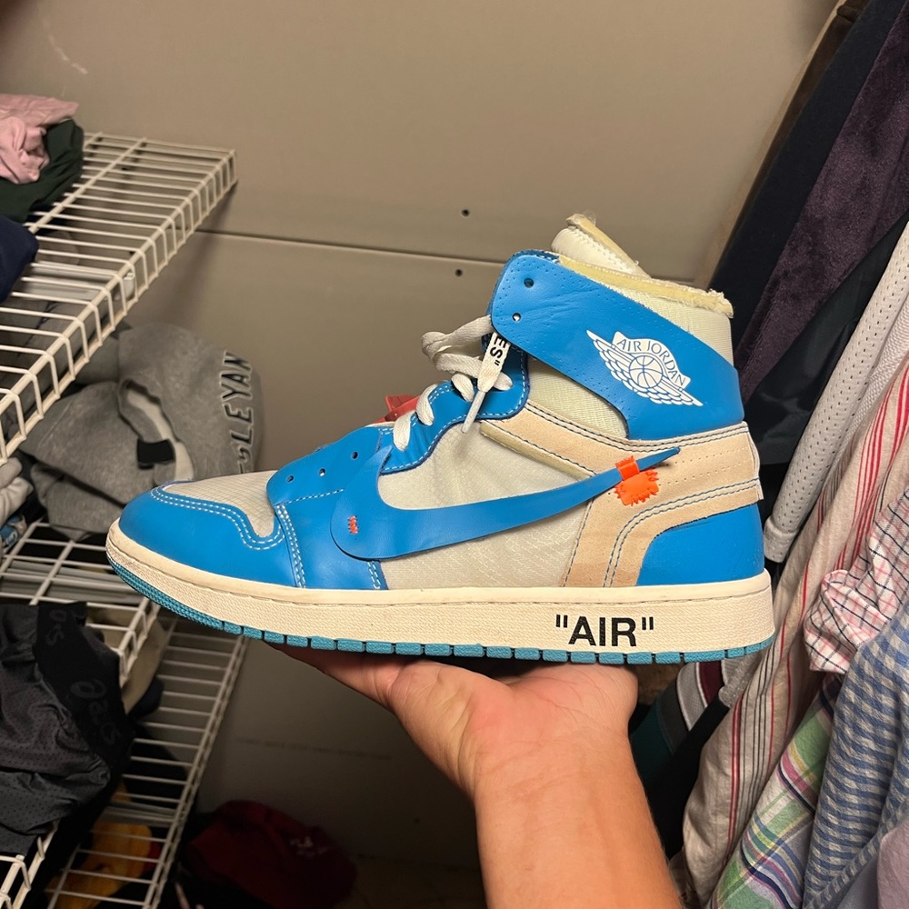 Nike off white jordan 1s unc blue